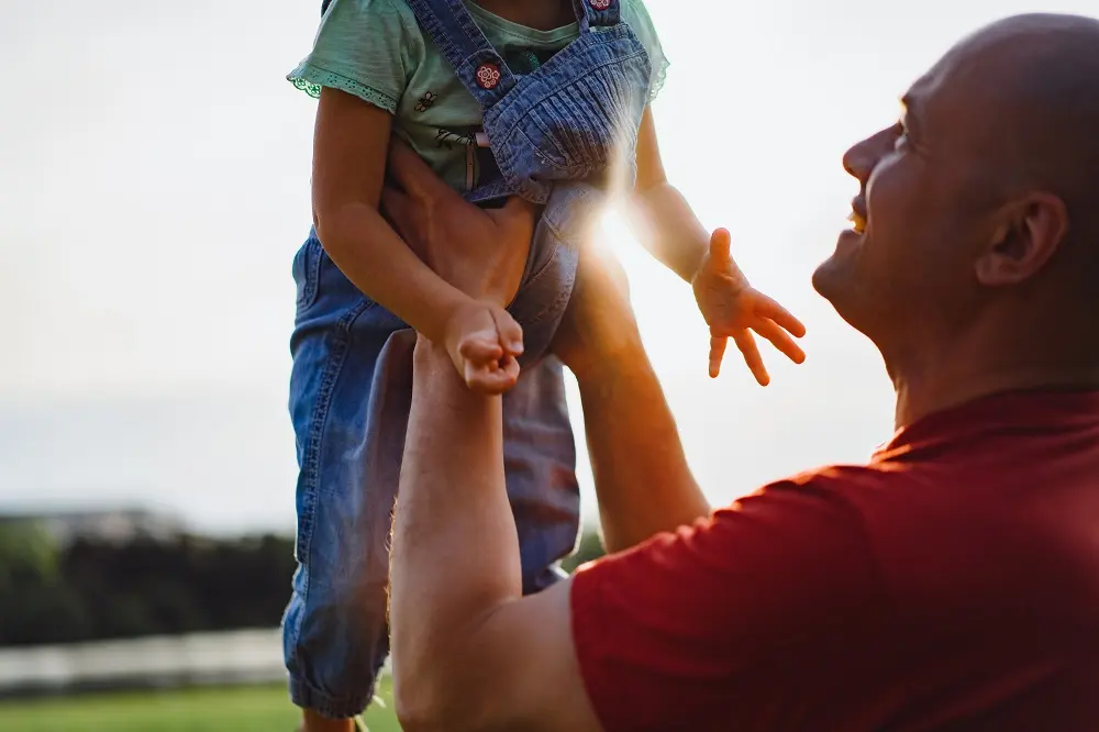 Promova uma conexão profunda através da Parentalidade Positiva com seus filhos e cultive relações baseadas no respeito e na colaboração